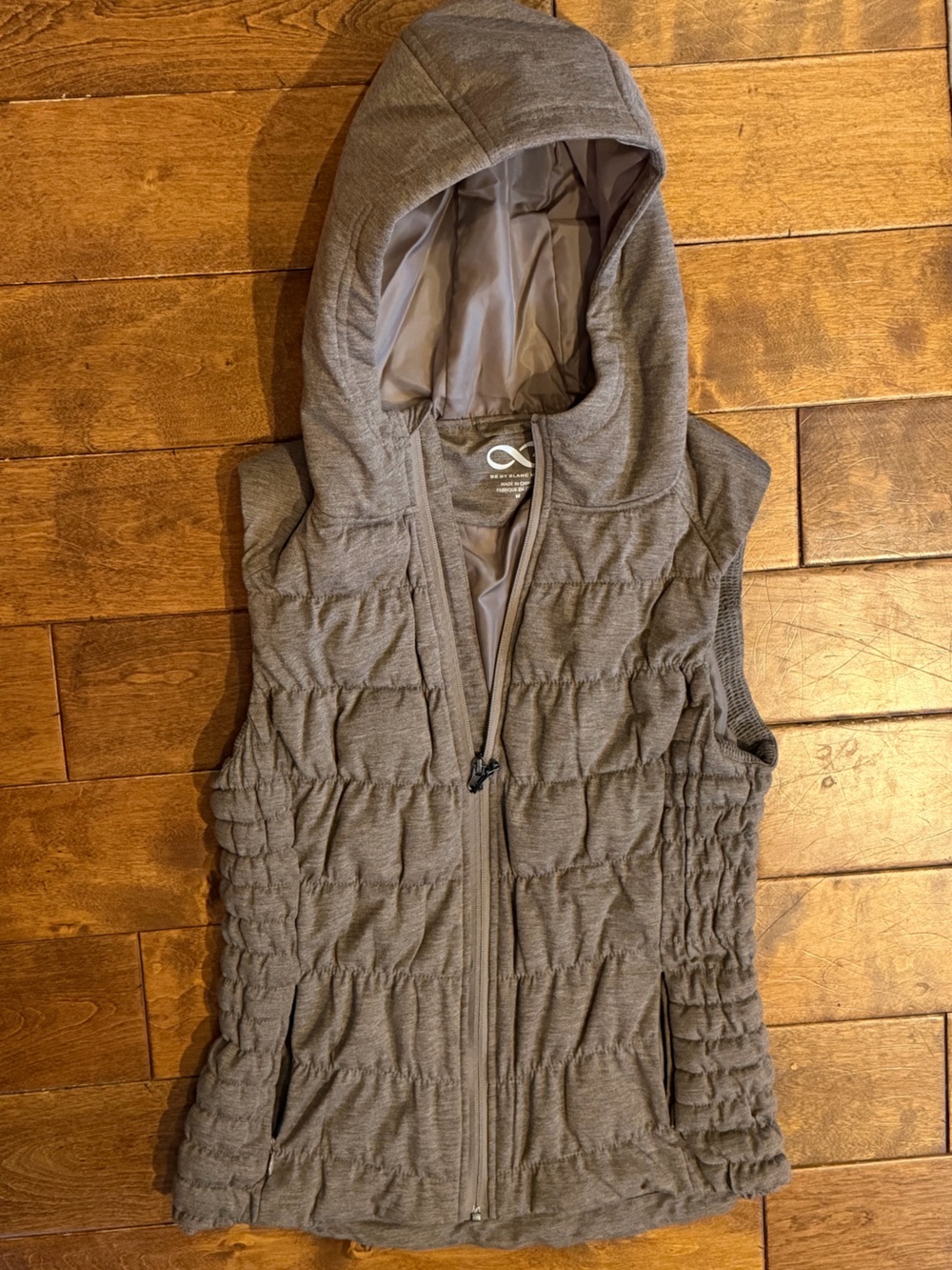 Be by Blanc Noir Quilted Vest Puffer Hooded Brown size Medium